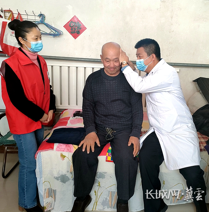 退伍老兵不褪色发挥余热守初心,退伍不褪色革命老兵