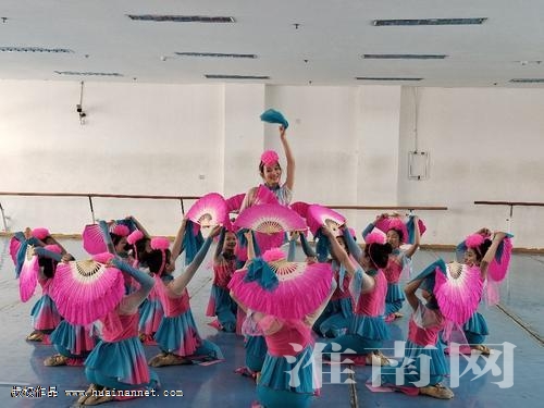 凤台最出名的花鼓灯,蚌埠市凤台县花鼓灯