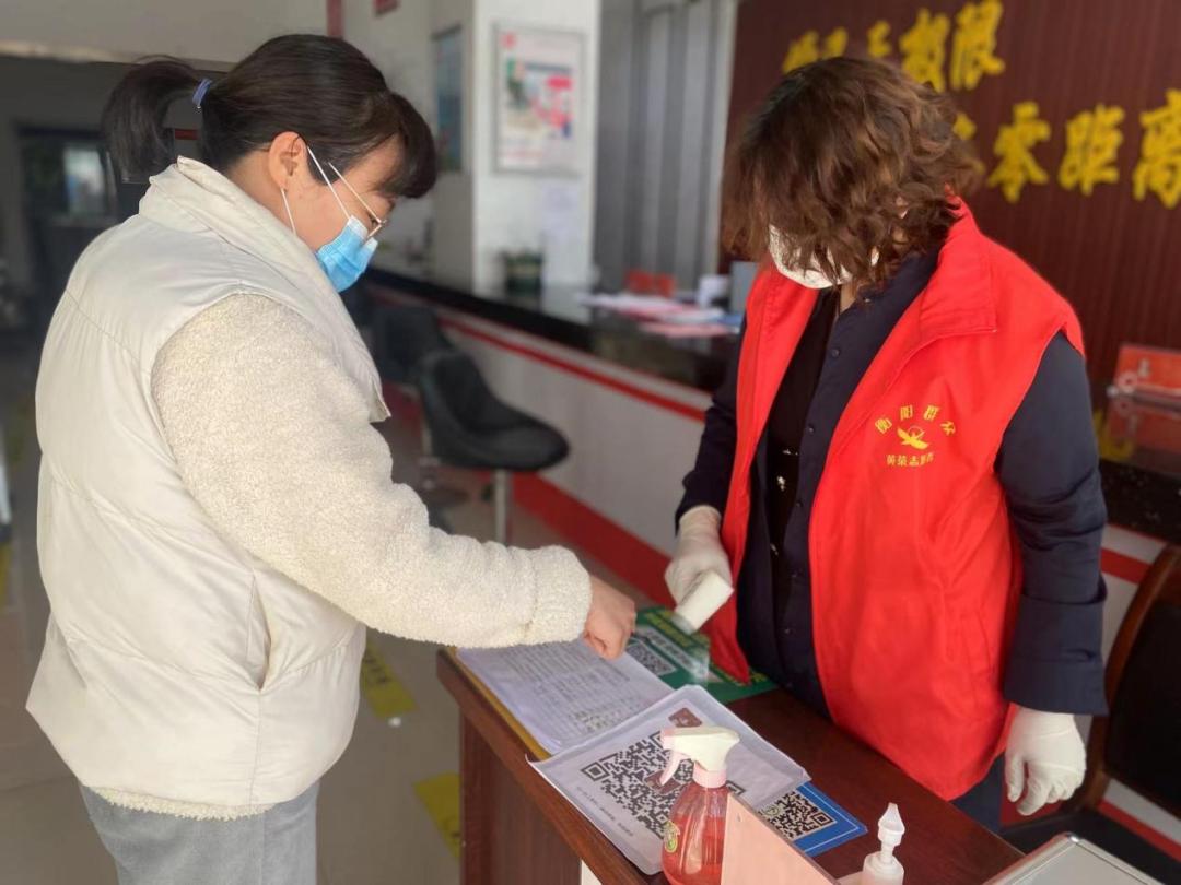 战疫她力量海报图片,战疫巾帼绽放她力量