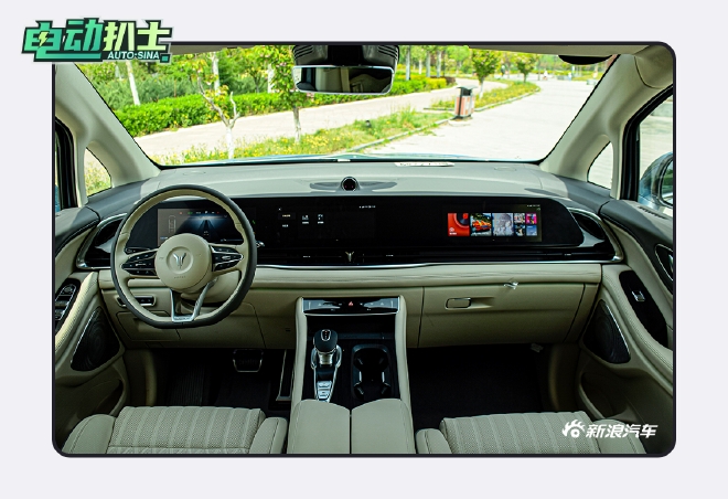 岚图mpv7座,真豪华mpv岚图梦想家横评