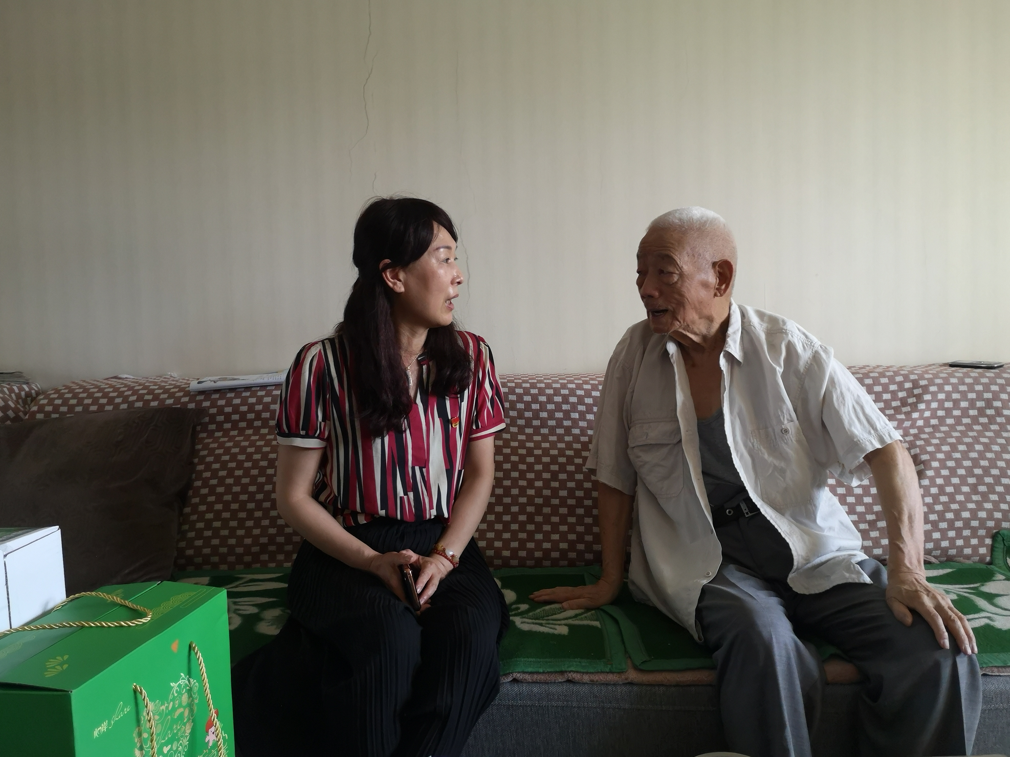 用心用情精准服务老干部工作,老干部局服务保障工作