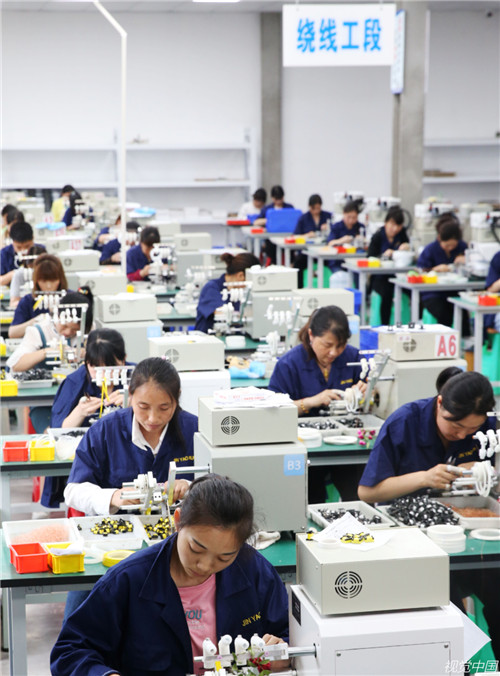 进工厂年轻人为啥都不愿去了,进工厂的年轻人为何纷纷逃离