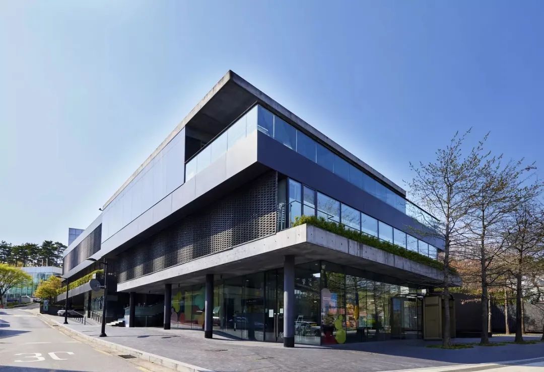 韩国艺术品市场,韩国当代艺术作品