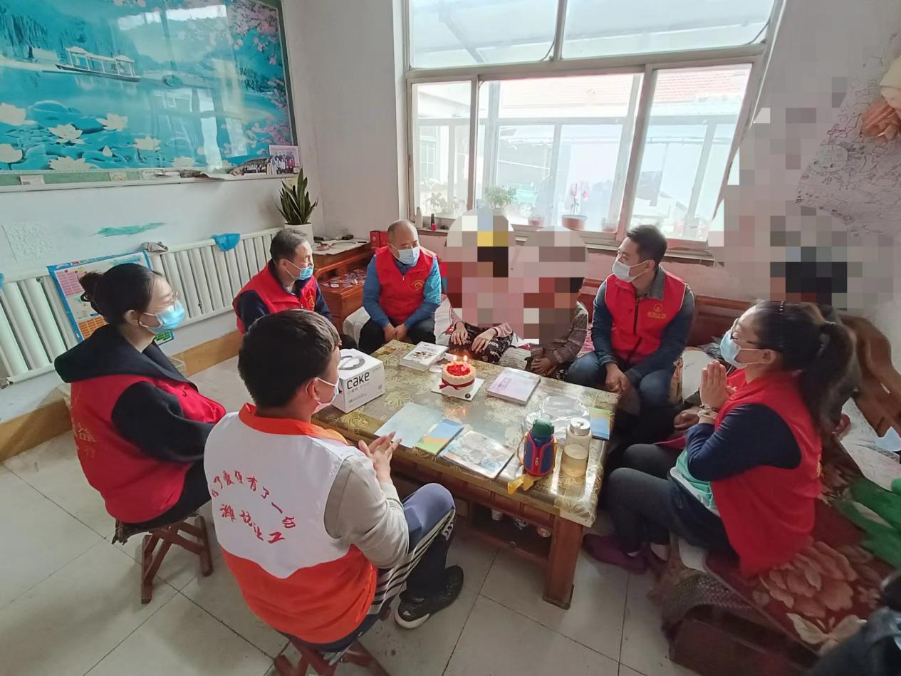 点亮爱的蜡烛！为困境儿童庆生