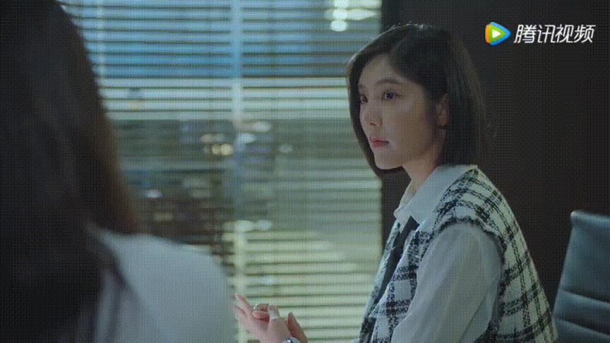 晓法追剧丨2.8万元买个假包，要求十倍赔偿合理吗？