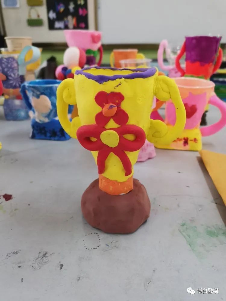 亚山镇中心小学二年级222班,亚山镇中心小学