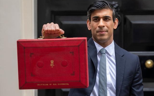 “电视辩论被迫取消”，英保守*党***党**领候选人为何“怯场”|京酿馆