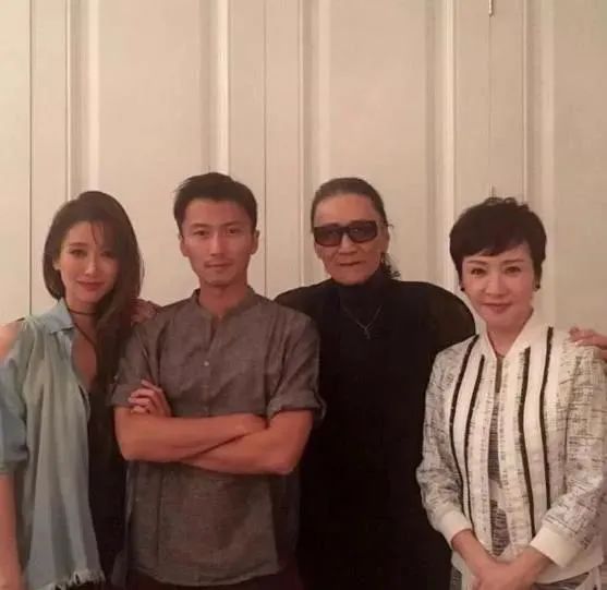 85岁谢贤获封金像奖影帝,85岁谢贤获影帝视频