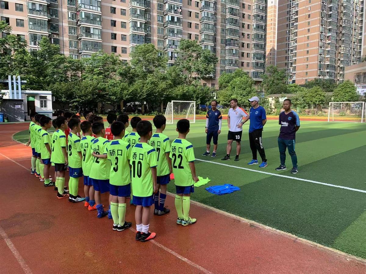 满天星足球训练营大连,武汉硚口区校园足球联赛