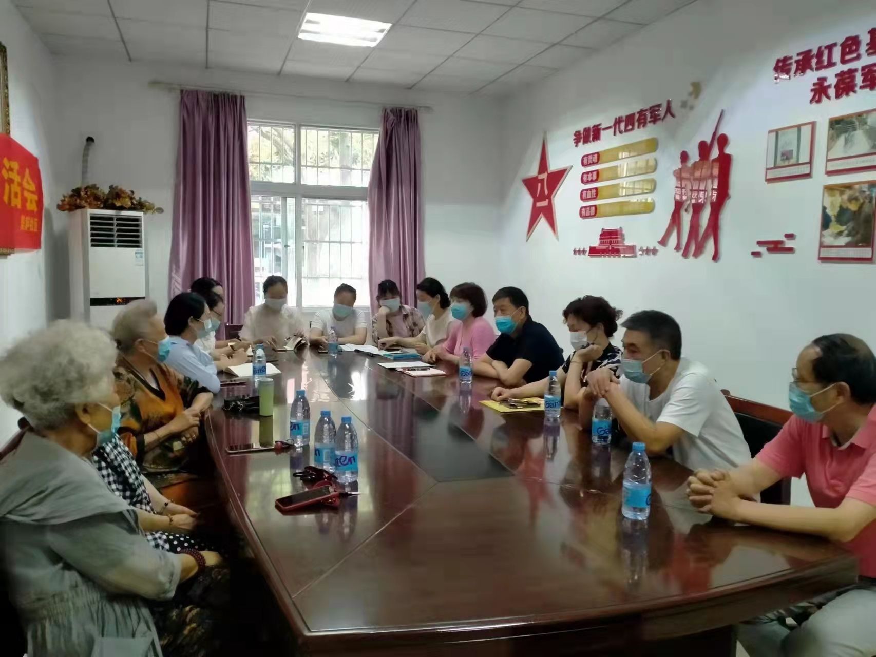 社区当“红娘”，小区有了新管家