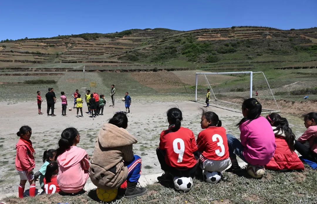 第一座中国女足主题球场,中国女足主题球场石林揭幕