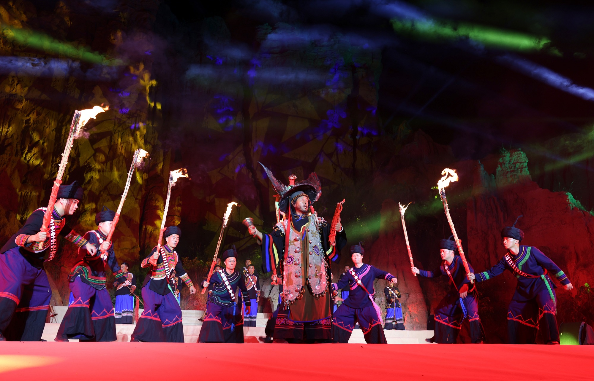 新韵律诗歌梦起东方人类故乡