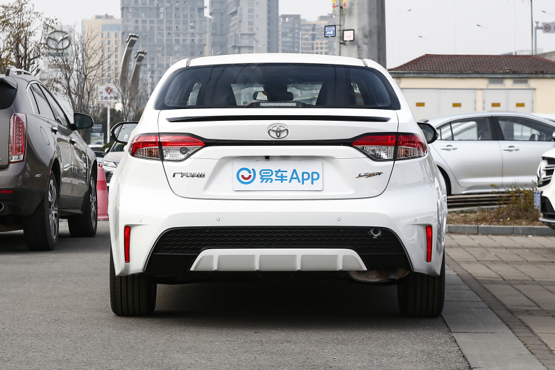 雷凌1.2t豪华版2022款落地多少钱,雷凌2022款双擎1.8he-cvt领先版