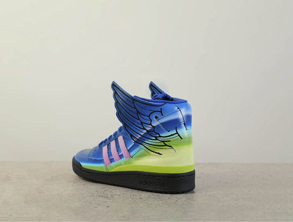 阿迪新出的翅膀鞋,阿迪最新爆款鞋