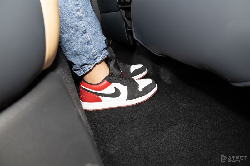 吉利博越l混动版沉浸式体验,吉利博越l2022款豪华版车身尺寸