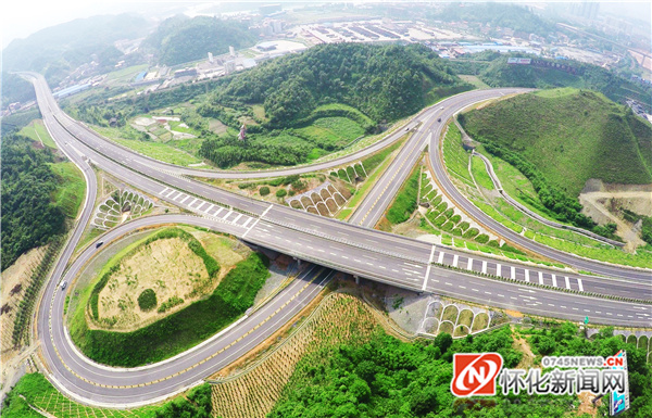 十年辉煌再启航,十年风雨铸辉煌高潮版