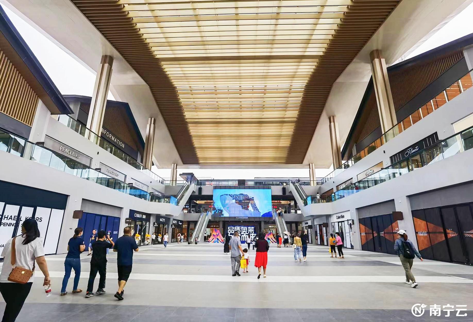 深圳沙井艺展中心跟杉杉奥特莱斯,深圳沙井杉杉奥特莱斯