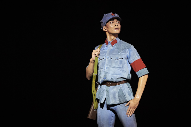 让青春在生命中飞翔,让青春与梦想展翅飞翔