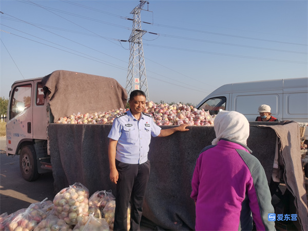 驻村扶贫民警,奋进新时代启航新征程公安工作