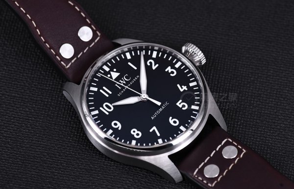 飞行表和潜水表选哪个,飞行表和潜水表怎么选择