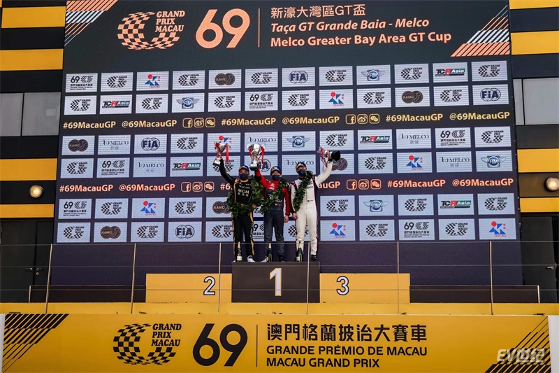 新赛季梅赛德斯奔驰amg王牌竞速,梅赛德斯amg比赛