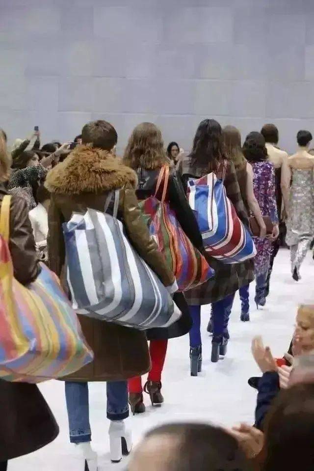 加拿大鹅是叫得最响的吗,加拿大鹅的特点