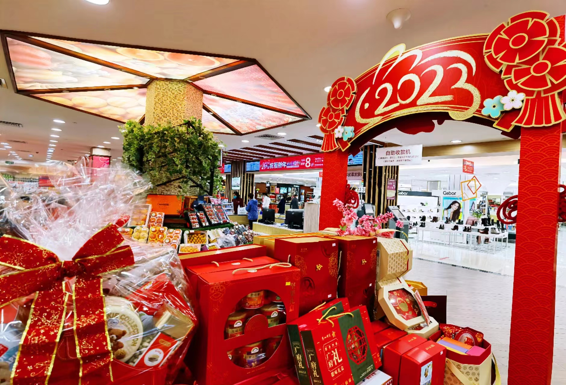 新年氛围渐浓消费市场人气旺盛,春节效应明显国内消费持续升温