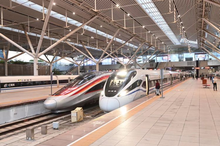 直击西九龙首班发车高铁,广深港高铁香港什么时候开通