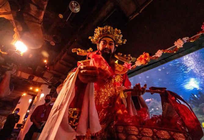 正月初五接新财神旧财神怎么办,正月初五迎财神的最佳时间是几点