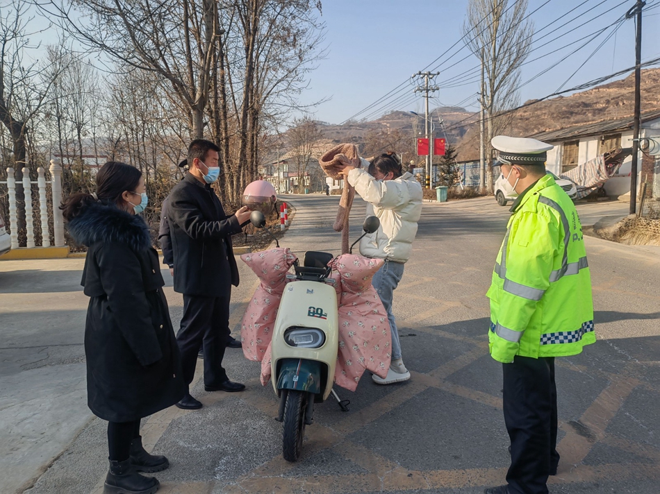 志愿服务暖人心文明实践树新风,文明实践活动帮扶志愿