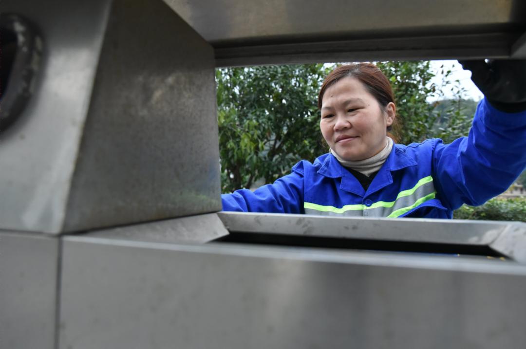 最美环卫工人专访,最美环卫工林桂珠