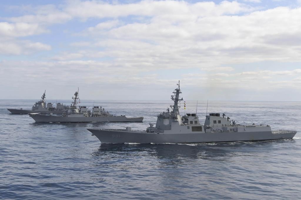 替美国卖命！韩国日本从敌到友开始合作，400枚巡航导弹对准中国