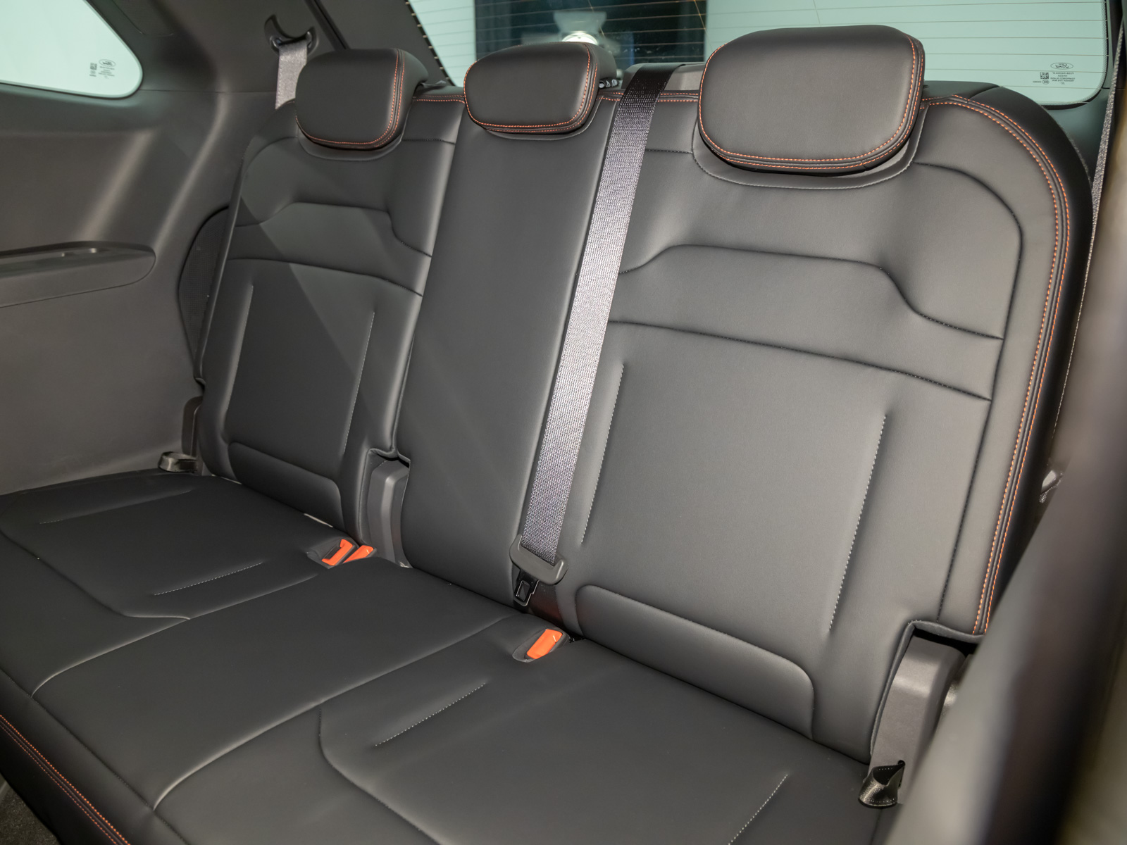 锐界plus2022款四驱七座落地,2015年锐界2.0t四驱七座二手车