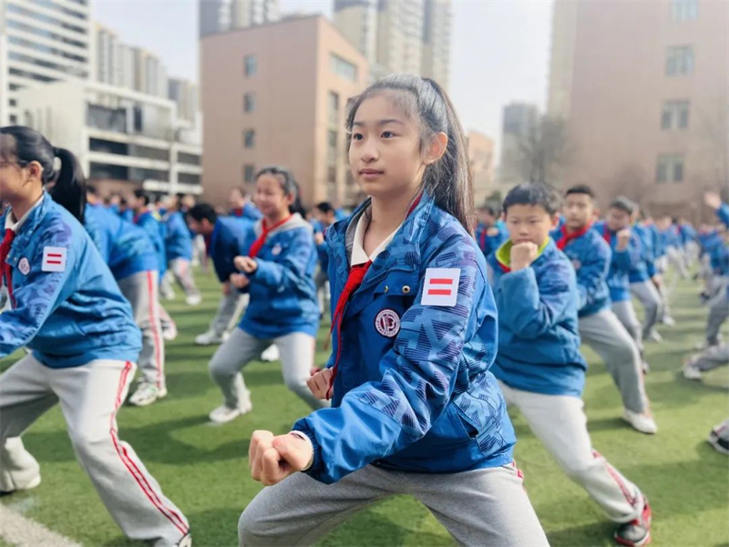 西安经开第三小学阳光大课间,曲江第十三小学运动会