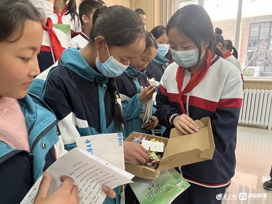 *藏西**昂仁中学师生赴淄博市张店区重庆路中学（八中北校）研学交流