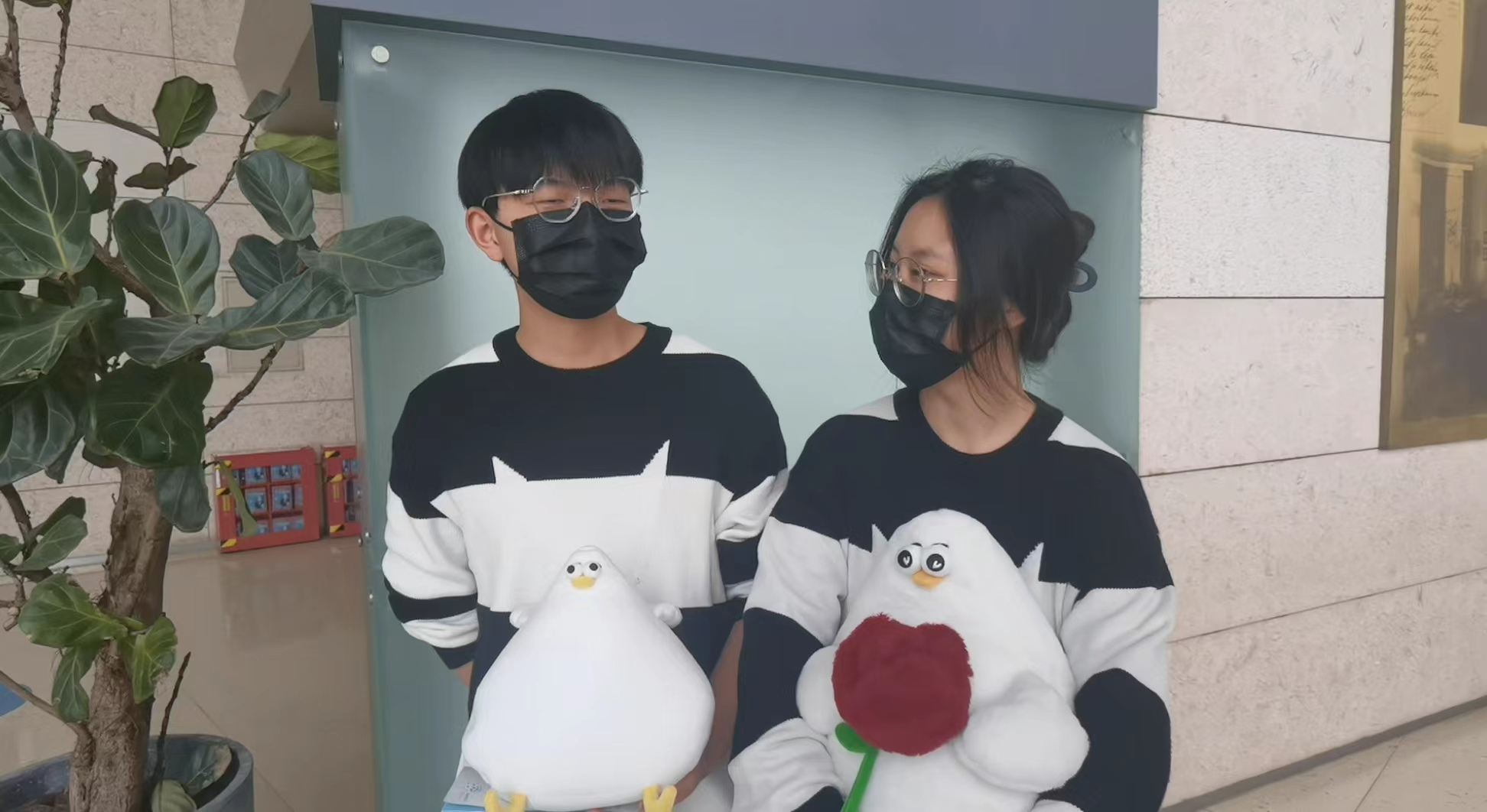 难说再见，周日超万人来和上海科技馆“告别”