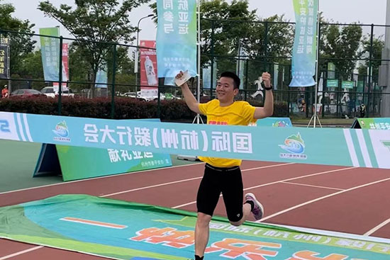 万名杭城市民从“大莲花”出发毅行迎亚运