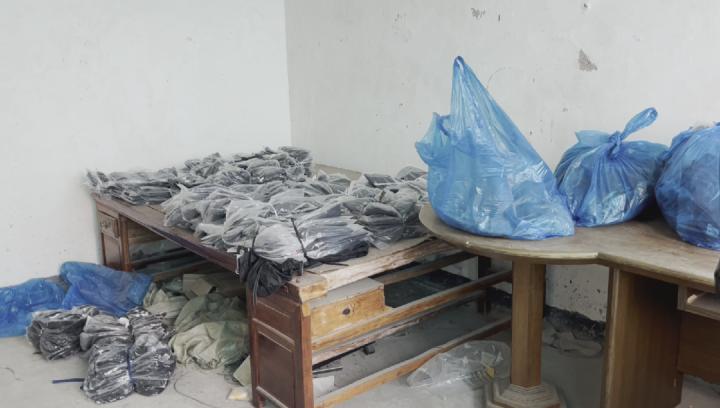 浙江查获假冒运动服,警方破获制假运动服饰案