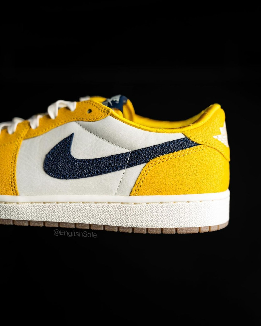 aj1大学新秀,aj1大学蓝白红