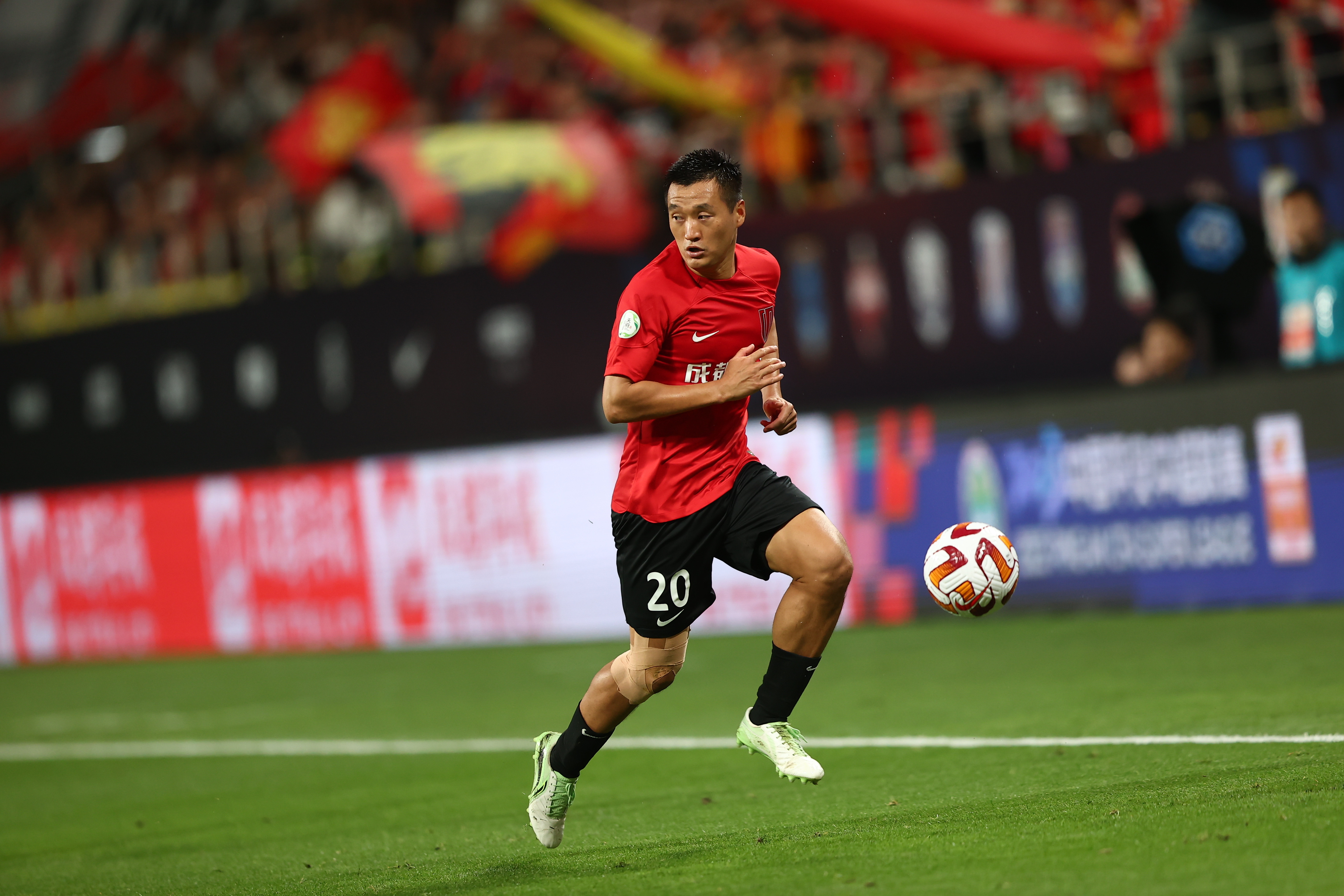 李宁足球鞋elite,李宁高端足球鞋