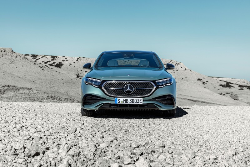 全新奔驰e级是否真的有所提升,全新一代奔驰e级将来袭