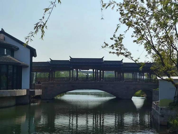 “五一”人气预警！上海这座“公园里的新天地”即将开业！打卡古宅小店、体验非遗游船，近千平宠物公园免费玩