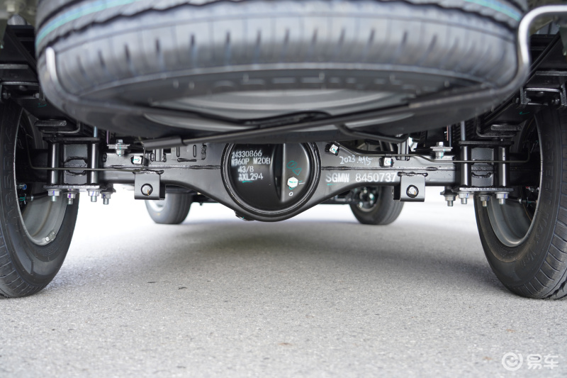 五菱龙卡舒适版,五菱龙卡3.0