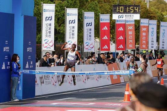 阿迪达斯第二季度增长,阿迪达斯回望2023展望2024