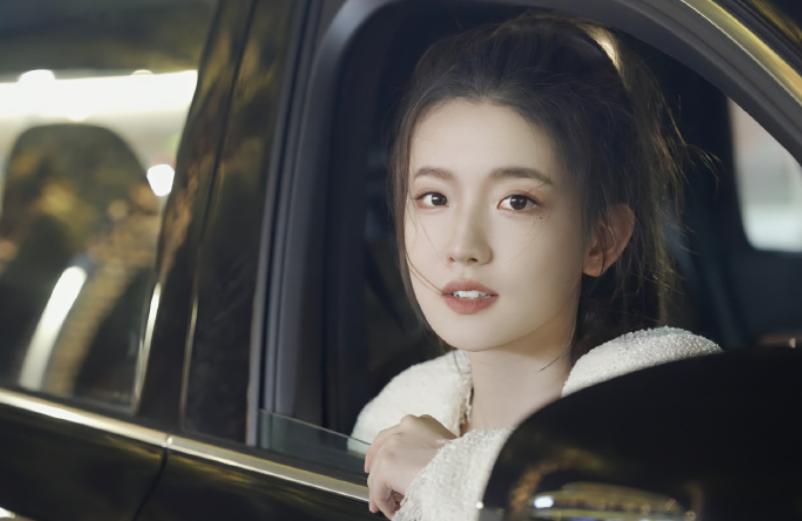 孟羽童被格力直播间“除名”！视频被删，账号更名，头像只剩董明珠…曾经的“董小姐接班人”去哪了？