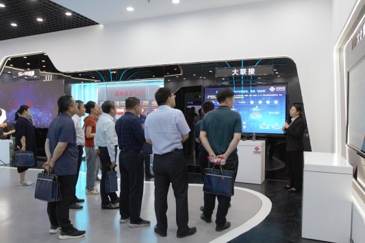 联通千万户数智进万家——*安泰**联通开展“5·17世界电信日”数智美好生活节系列活动