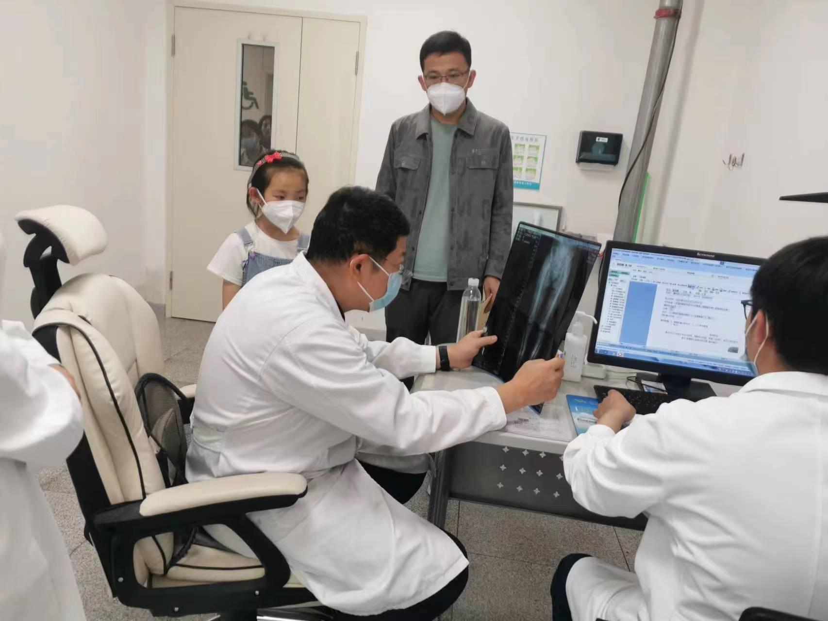 县残联第三十次全国助残日活动,我市开展第28个全国助残日活动