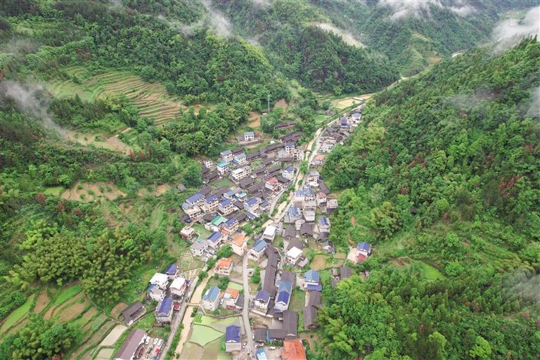 文化促发展创业促振兴——湘西（保靖）第六届农耕民俗文化节排当村“开秧门”侧记