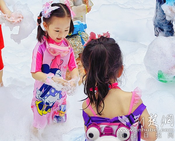 庆六一回味童年,庆六一伴成长