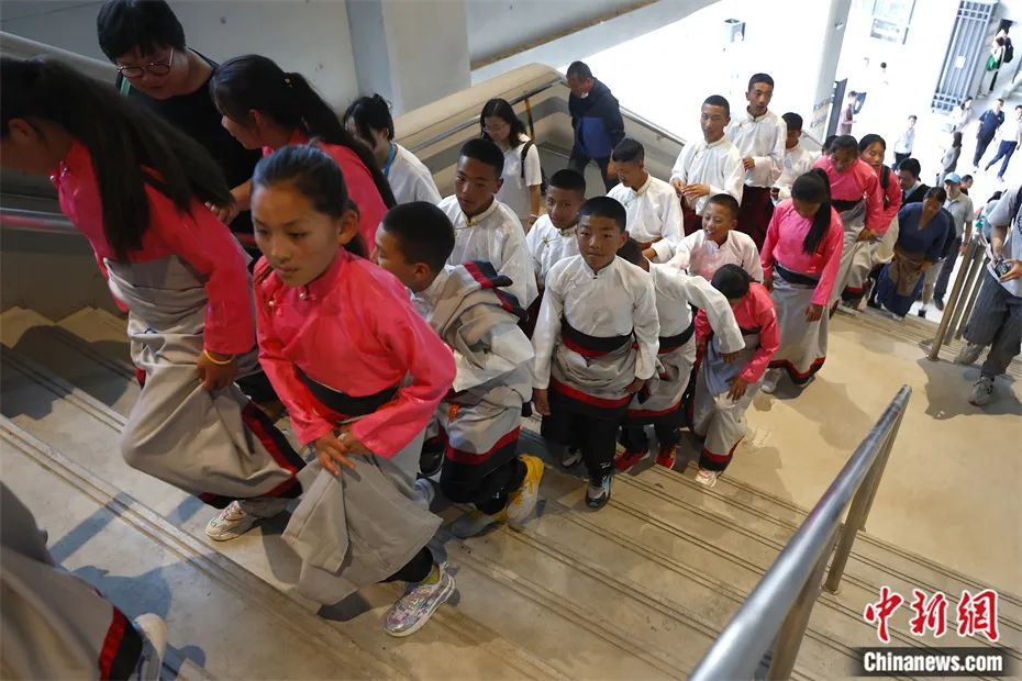 藏族孩子在北京,40个藏族孩子圆梦北京